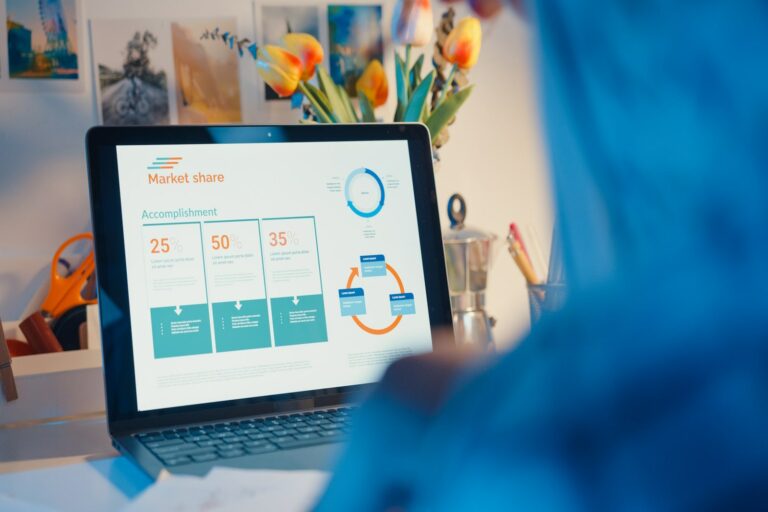 Animated Infographics for Data Storytelling - SID